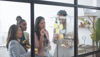 Source the best candidates for IT Talent Management